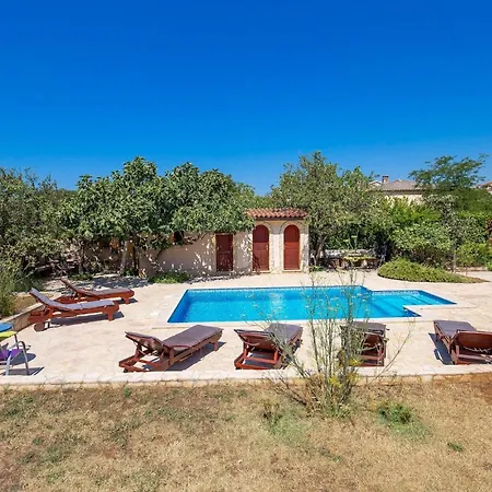 Pinna Tatil Evi Medulin