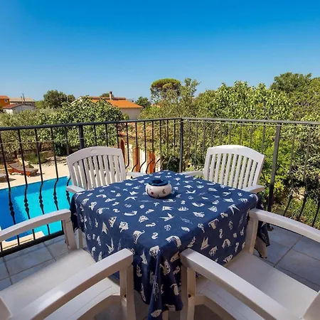 Pinna Holiday home *